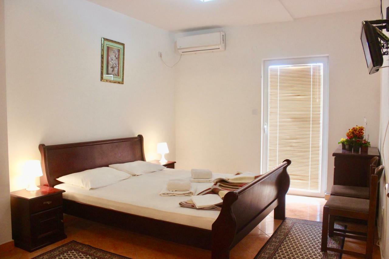 Nir Apartments Budva Ngoại thất bức ảnh