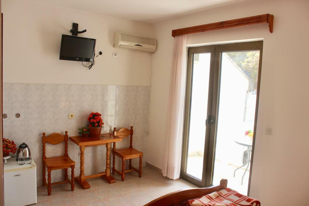 Nir Apartments Budva Ngoại thất bức ảnh